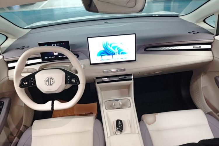 Used MG 4 EV 2026 Model 437 Composed Edition Center Console