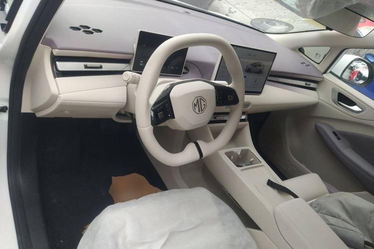 Used MG 4 EV 2026 Model 437 Composed Edition Center Console