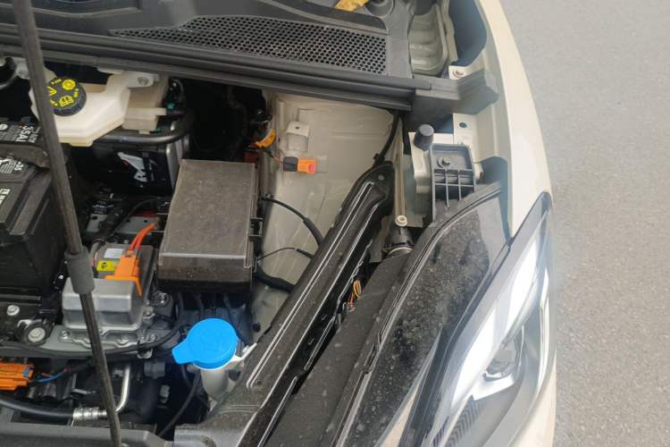Used MG 4 EV 2026 Revised 437 Composed Edition Engine Bay Left