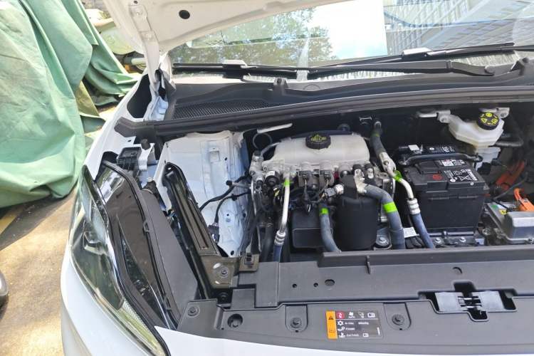 Used MG 4 EV 2026 Model 437 Freedom Edition Engine Bay Right