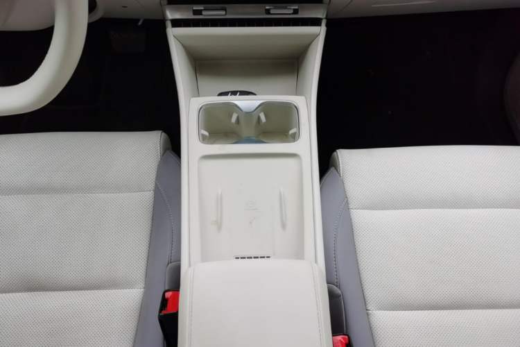 Used MG 4 EV 2026 Model 530 Smart Fun Edition Gear Lever