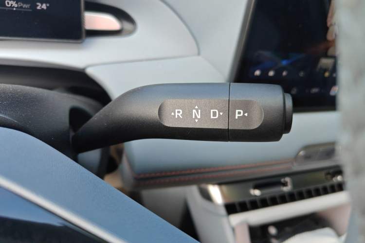 Used MG 4 EV 2026 Model 437 Freedom Edition Gear Lever