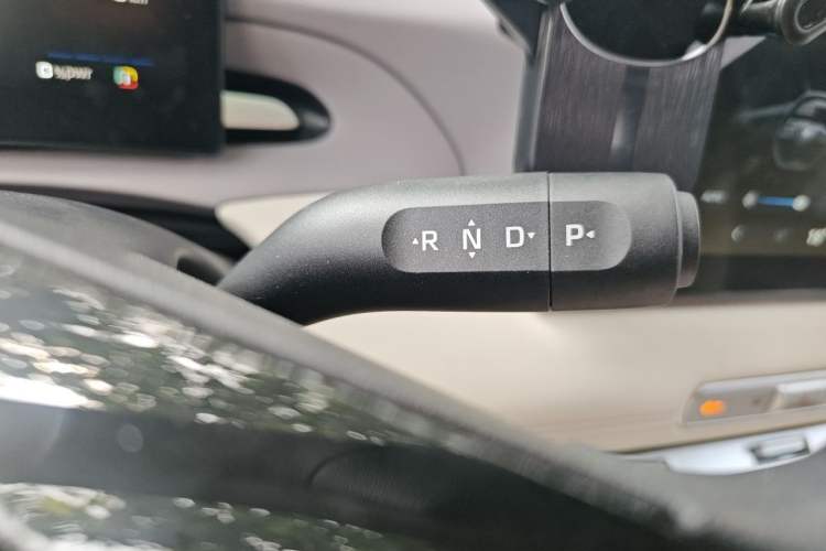 Used MG 4 EV 2026 Model 437 All-in-One Edition Gear Lever