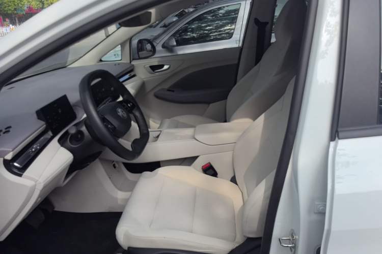 Used MG 4 EV 2026 Model 437 All-in-One Edition Left Front Seat