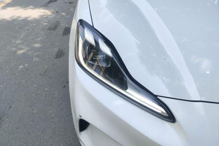 Used MG 4 EV 2026 Model 437 Composed Edition Right Front Headlight