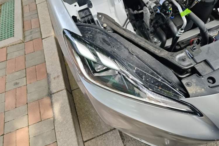 Used MG 4 EV 2026 Model 437 All-in-One Edition Right Front Headlight