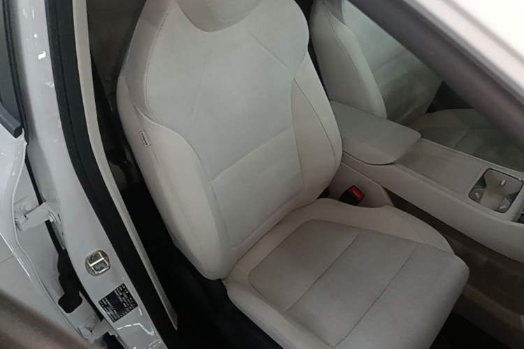 Used MG 4 EV 2026 Model 437 All-in-One Edition Right Front Seat