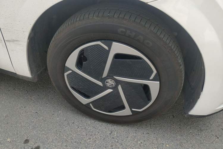 Used MG 4 EV 2026 Model 437 Composed Edition Right Front Wheel Hub