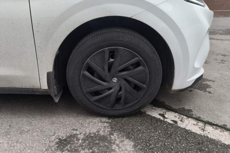 Used MG 4 EV 2026 Model 437 All-in-One Edition Right Front Wheel Hub