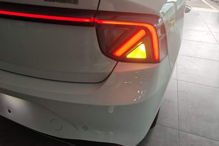 Used MG 4 EV 2026 Model 437 Composed Edition Right Rear Taillight