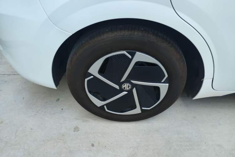 Used MG 4 EV 2026 Model 437 Composed Edition Right Rear Wheel Hub