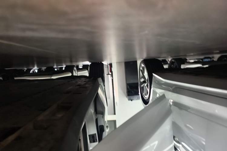 Used MG 4 EV 2026 Model 437 Freedom Edition Right Side Sill