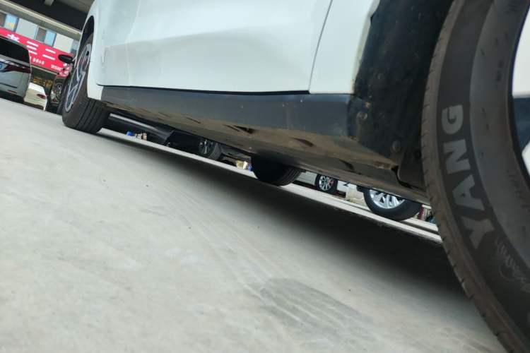 Used MG 4 EV 2026 Model 437 Composed Edition Right Side Sill
