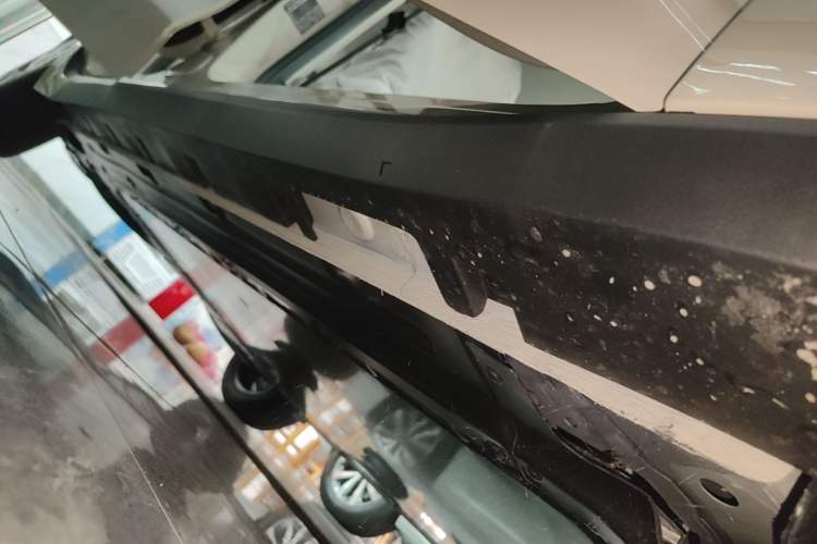 Used MG 4 EV 2026 Model 437 Composed Edition Right Side Sill