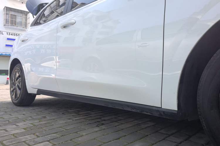 Used MG 4 EV 2026 Model 437 All-in-One Edition Right Side Sill