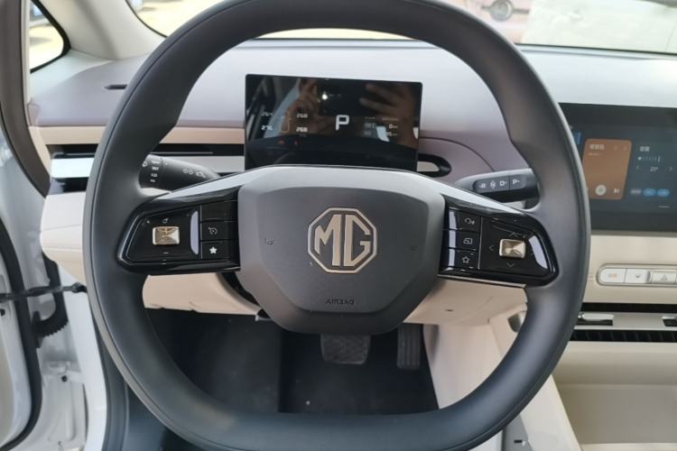 Used MG 4 EV 2026 Model 437 All-in-One Edition Steering Wheel