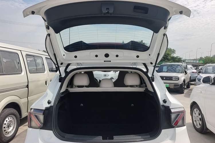 Used MG 4 EV 2026 Model 437 All-in-One Edition Trunk