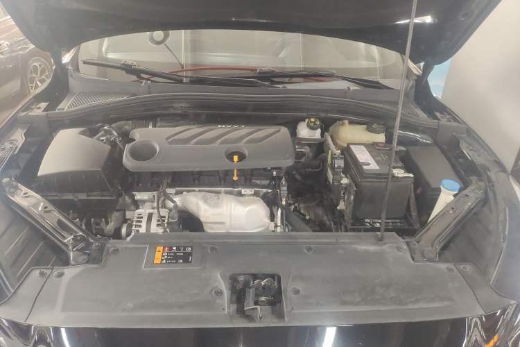 Used MG 5 2021 180 DVVT CVT Youth Luxury Edition Engine Bay