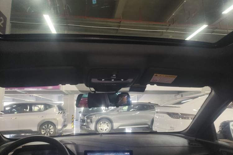 Used MG 5 2021 180 DVVT CVT Youth Luxury Edition Headliner