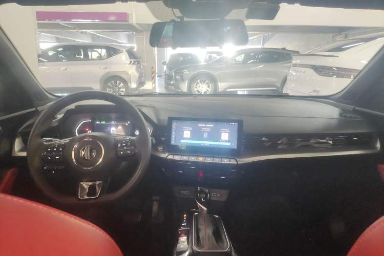Used MG 5 2021 180 DVVT CVT Youth Luxury Edition Interior 2