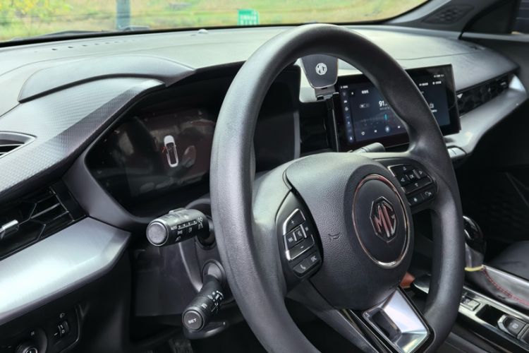 Used MG 5 2021 Revised Version 180 DVVT CVT Youth Luxury Edition Steering Wheel