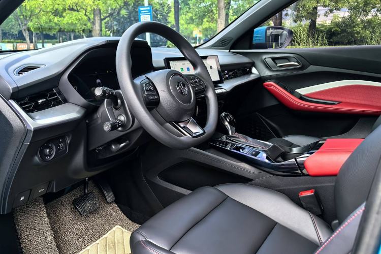Used MG 5 2022 180 DVVT CVT Youth Luxury Edition Interior 6