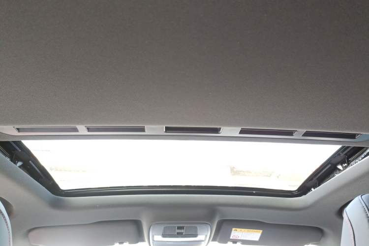 Used MG 5 2025 180 DVVT Global Luxury Edition Headliner