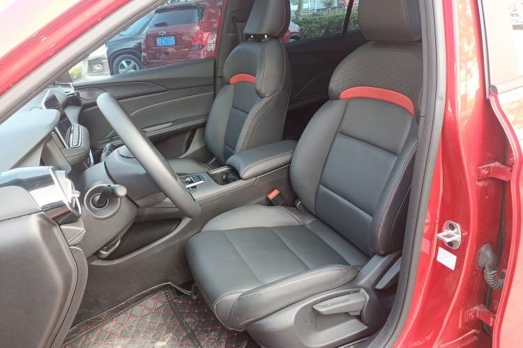 Used MG 5 2025 180 DVVT Global Luxury Edition Left Front Seat