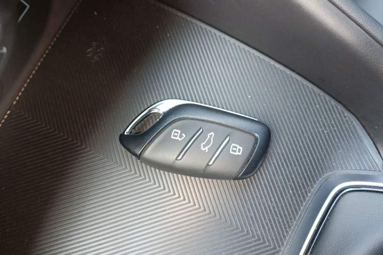 Used MG 5 2025 180 DVVT Global Luxury Edition Vehicle Key