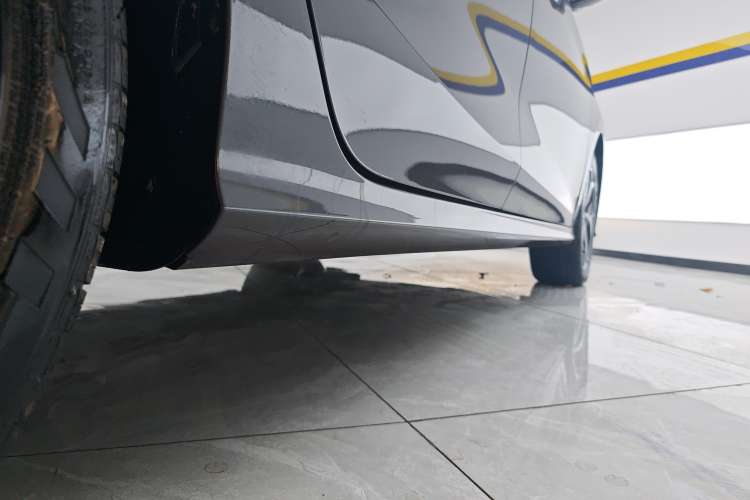 Used MG 5 2025 300TGI Global Flagship Edition Right Side Sill