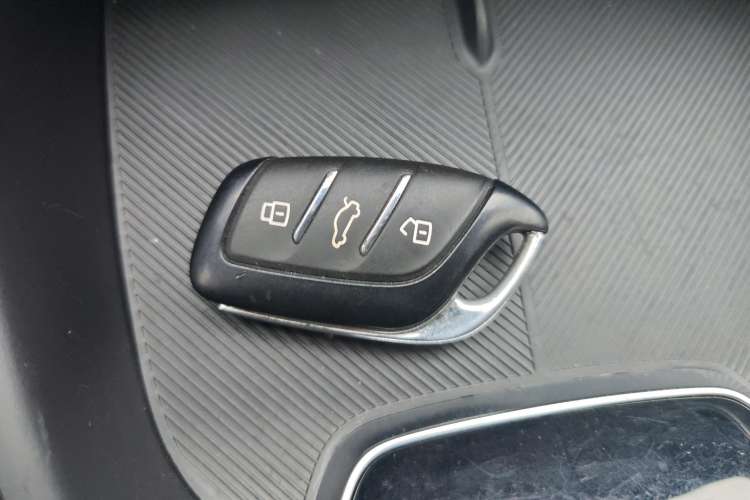 Used MG 5 2025 300TGI Global Flagship Edition Vehicle Key