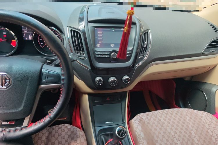Used MG 5 2012 1.5L Manual Fashion Edition Audio And AC Panel