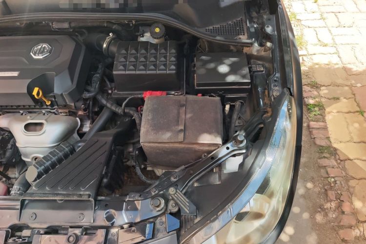 Used MG 5 2012 1.5L Manual Fashion Edition Engine Bay Left