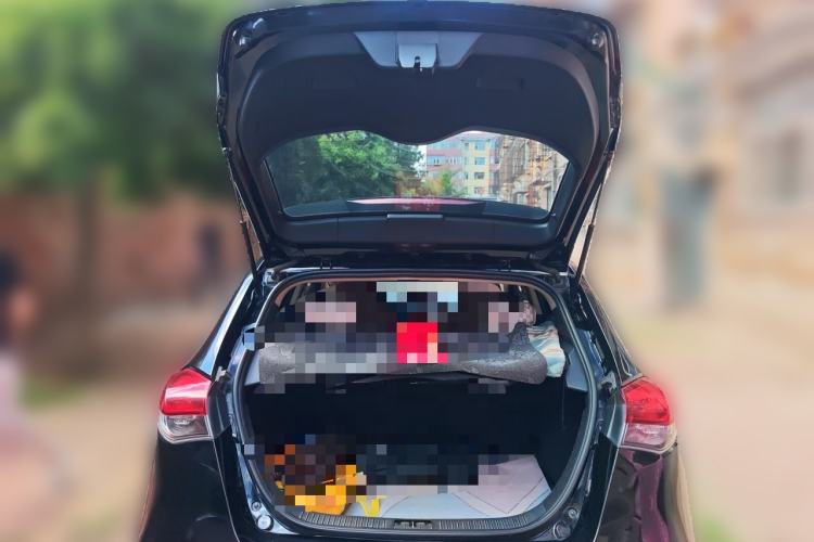 Used MG 5 2012 1.5L Manual Fashion Edition Trunk