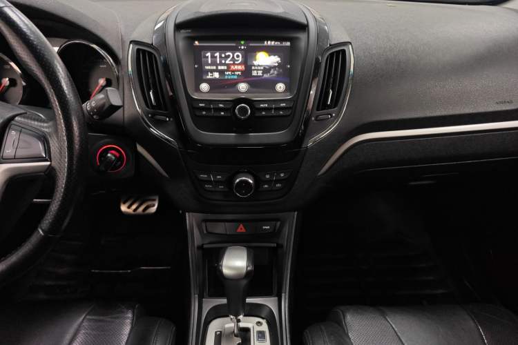 Used MG 5 2012 1.5L Automatic Navigation Edition Audio And AC Panel