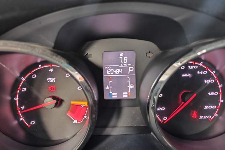 Used MG 5 2012 1.5L Automatic Navigation Edition Odometer Close Up