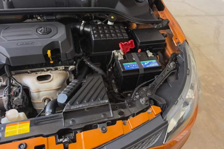 Used MG 5 2012 1.5L Automatic Elite Edition Engine Bay Left