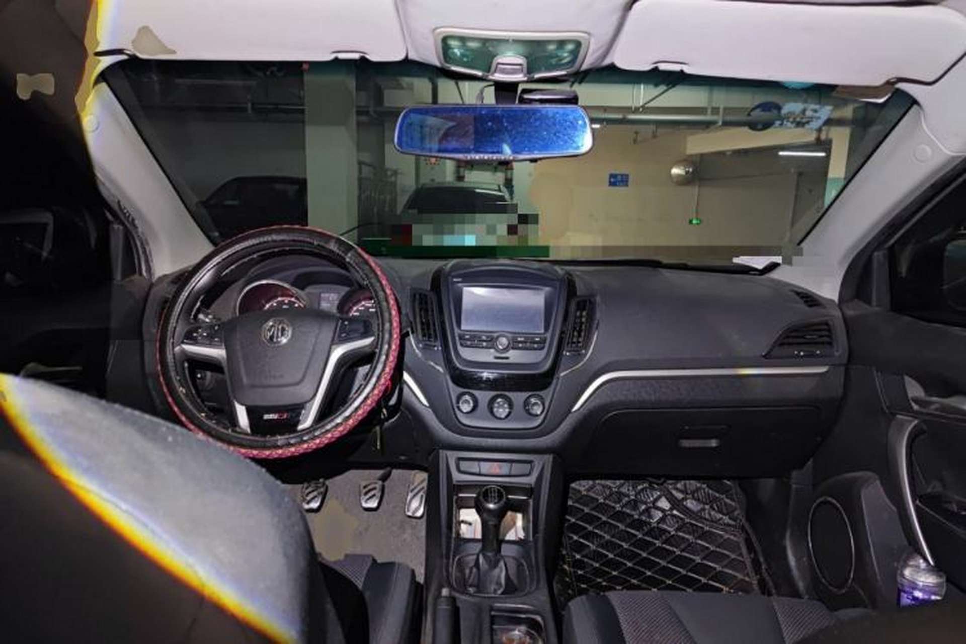 Used MG 5 2012 1.5L Manual Luxury Edition Center Console