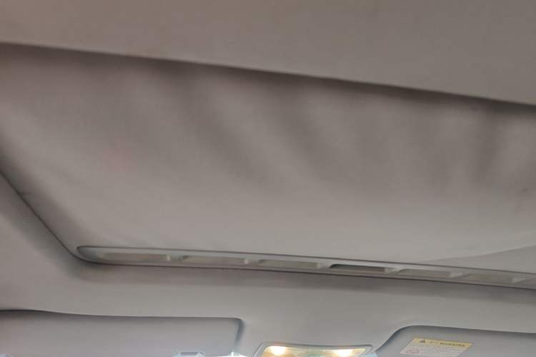Used MG 5 2012 1.5L Automatic Luxury Edition Headliner
