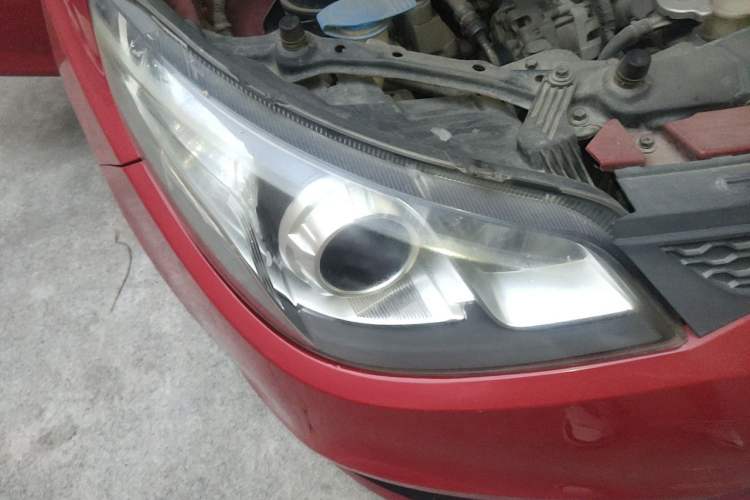 Used MG 5 2012 1.5L Manual Elite Edition Right Front Headlight