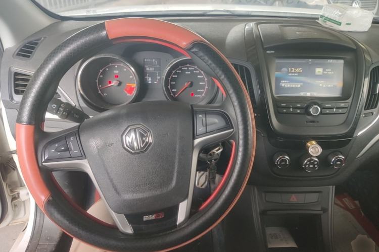 Used MG 5 2012 1.5L Manual Luxury Edition Center Console