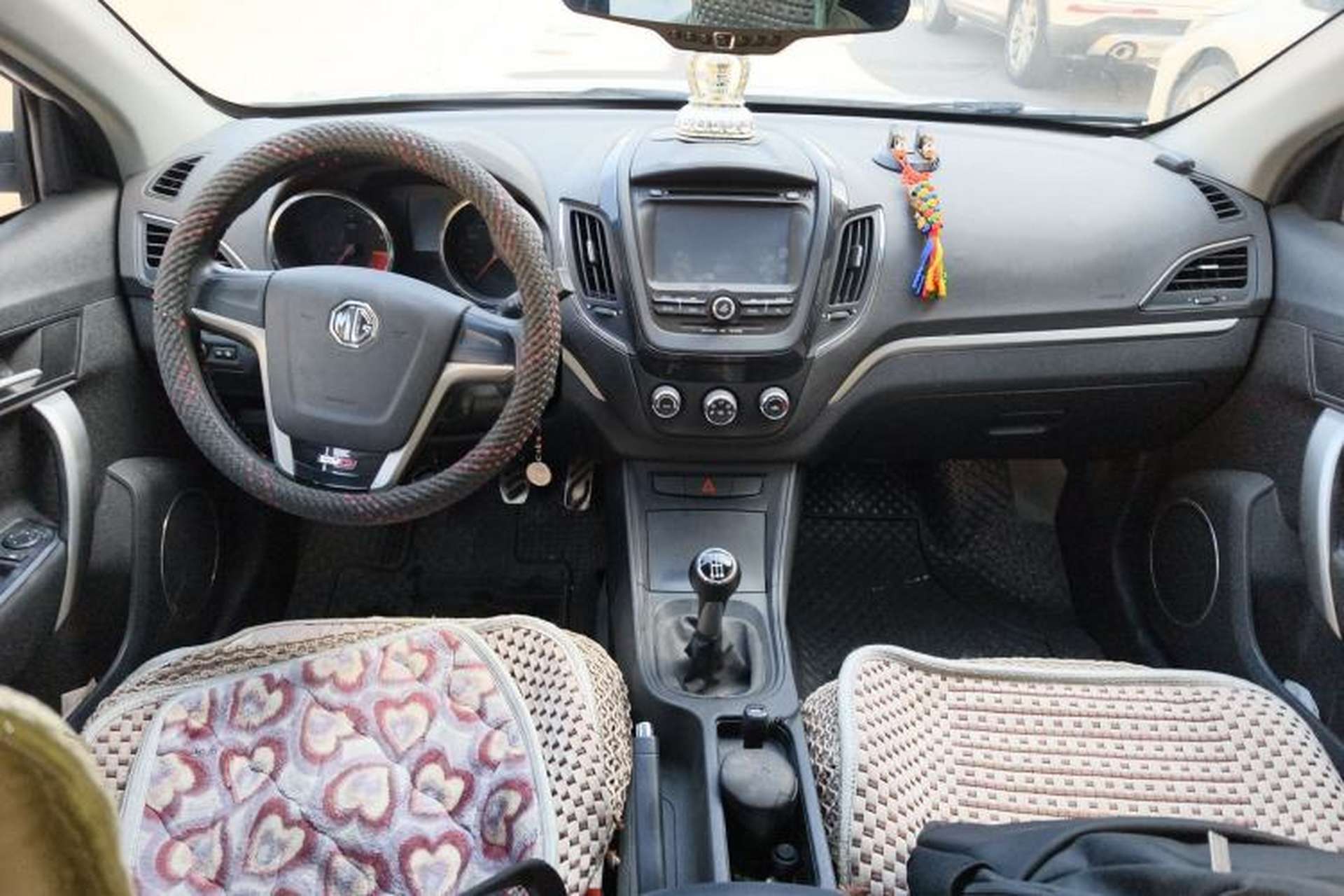 Used MG 5 2012 1.5L Manual Elite Edition Center Console