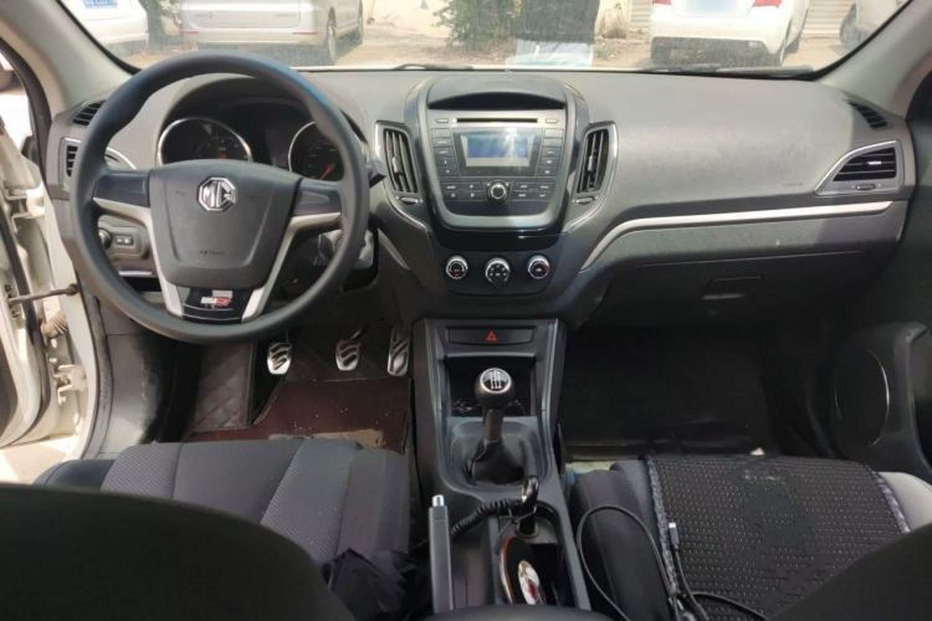 Used MG 5 2012 1.5L Manual Elite Edition Center Console