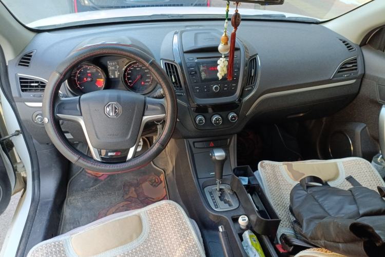 Used MG 5 2012 1.5L Automatic Elite Edition Center Console
