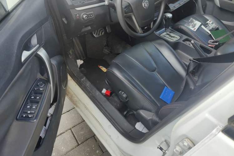 Used MG 5 2012 1.5L Automatic Elite Edition Driver Seat