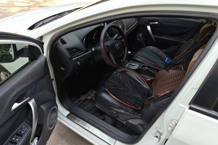 Used MG 5 2012 1.5L Automatic Elite Edition Driver Seat