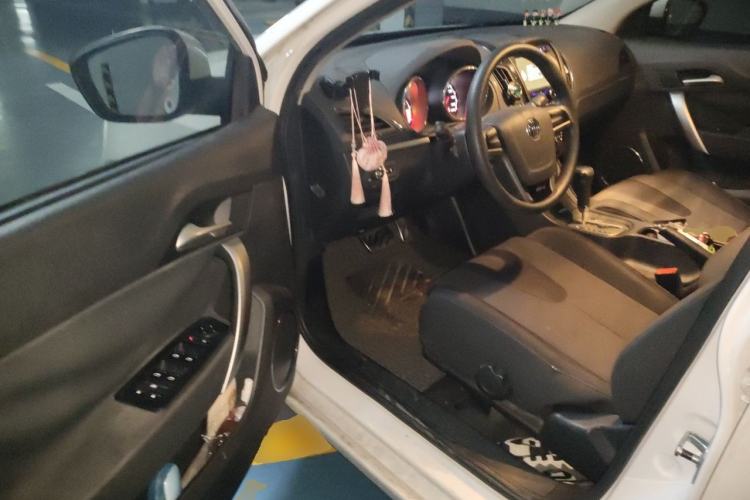 Used MG 5 2012 1.5L Automatic Elite Edition Driver Seat