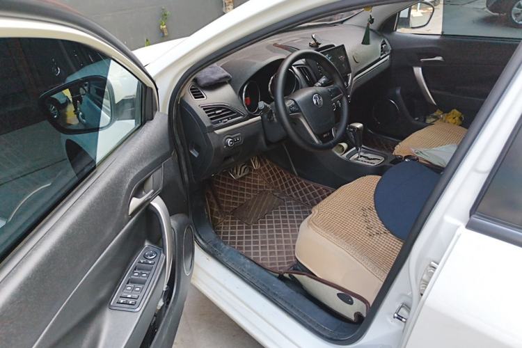 Used MG 5 2012 1.5L Automatic Luxury Edition Driver Seat