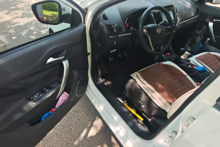 Used MG 5 2012 1.5L Manual Fashion Edition Driver Seat