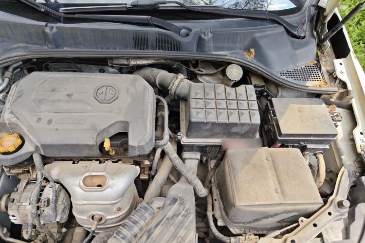 Used MG 5 2012 1.5L Automatic Elite Edition Engine Bay Left